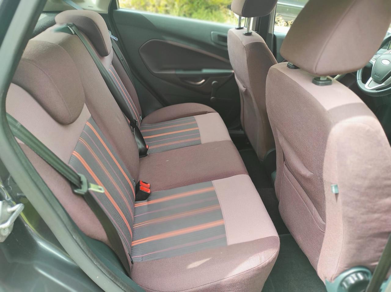 Ford Fiesta 1.4 TDCi 68CV 5 porte Titanium
