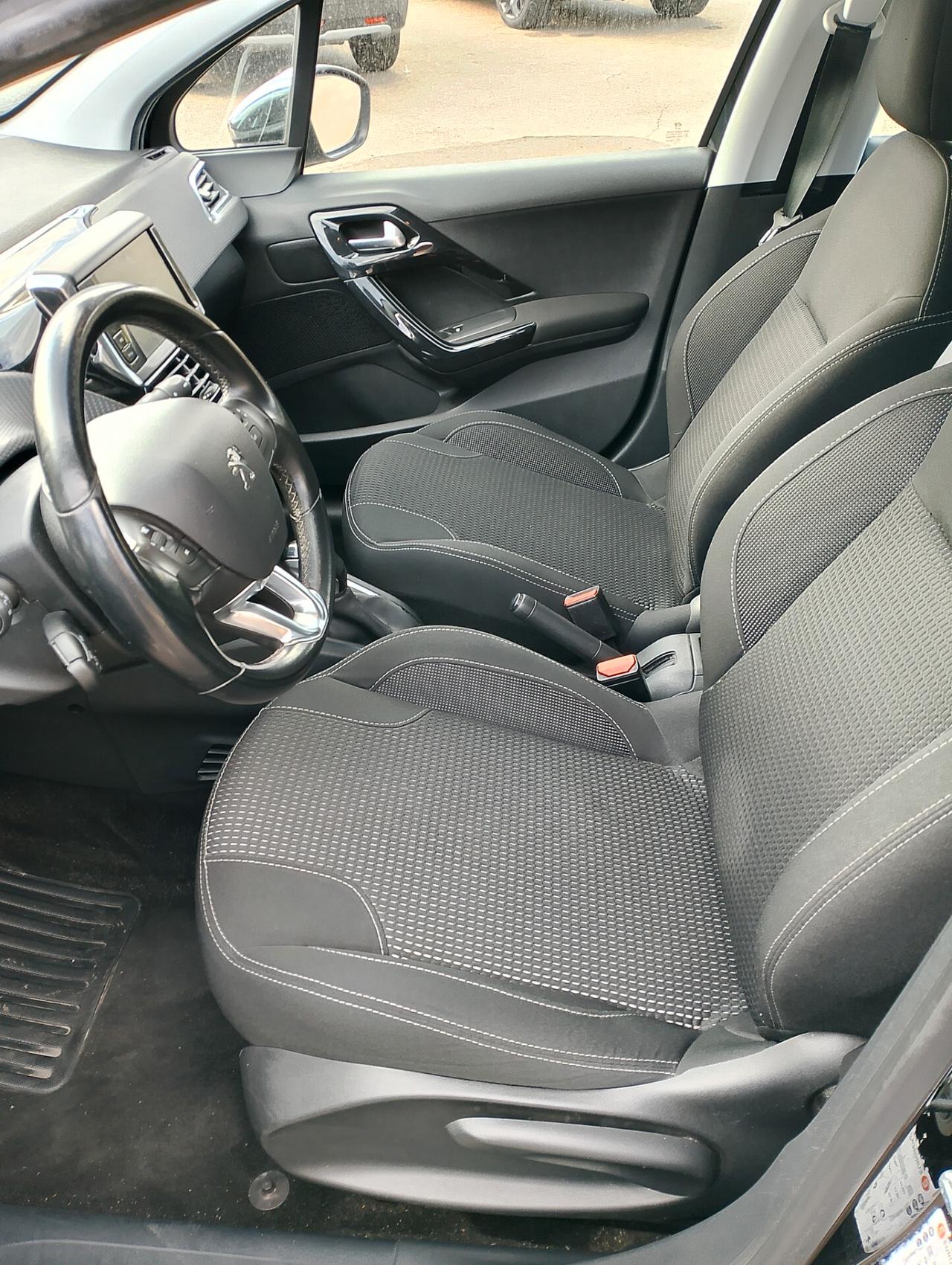 Peugeot 208 BlueHDi 75 5 porte Allure