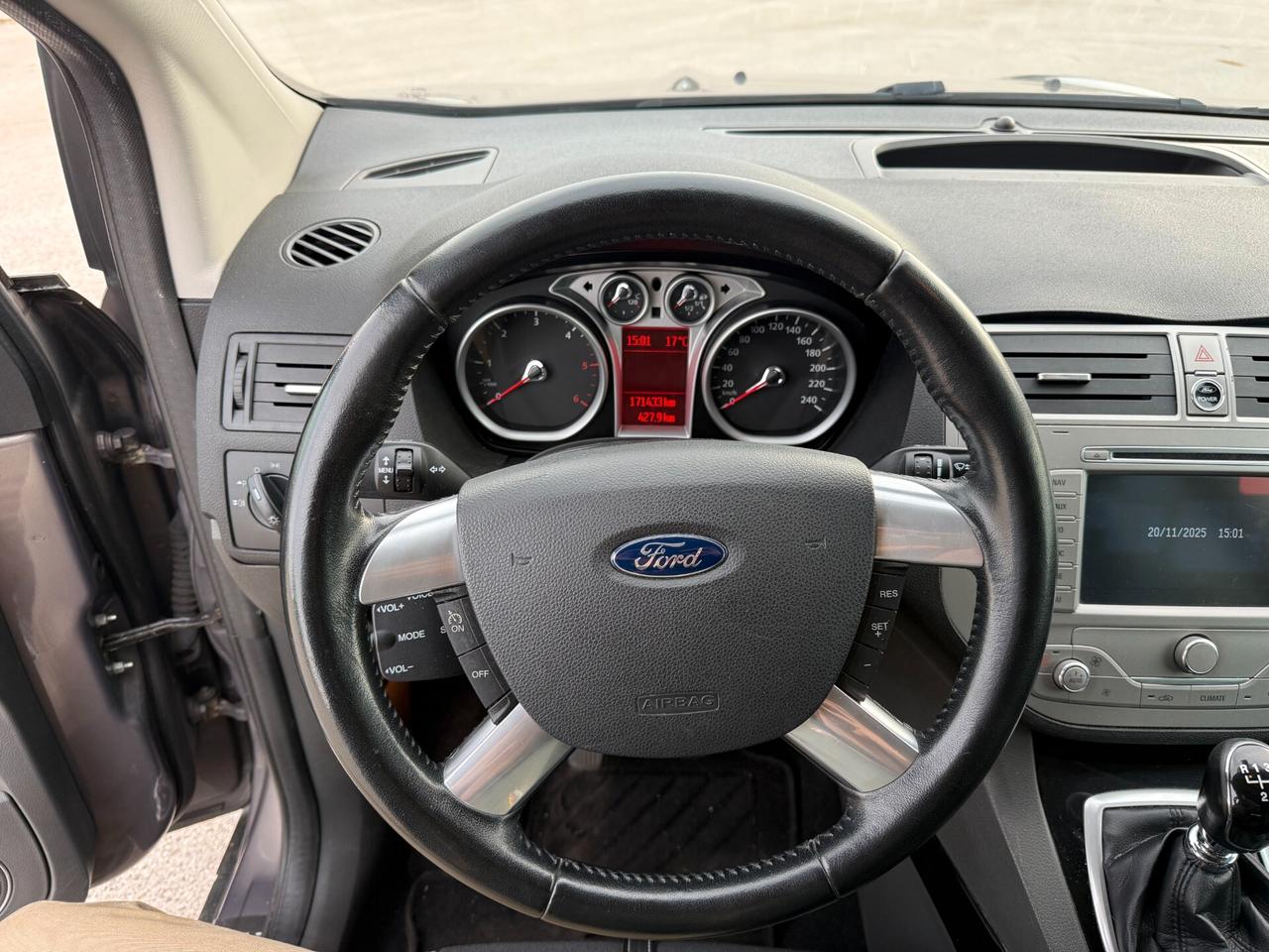 Ford Kuga 2.0 TDCi 163 CV 4WD Titanium