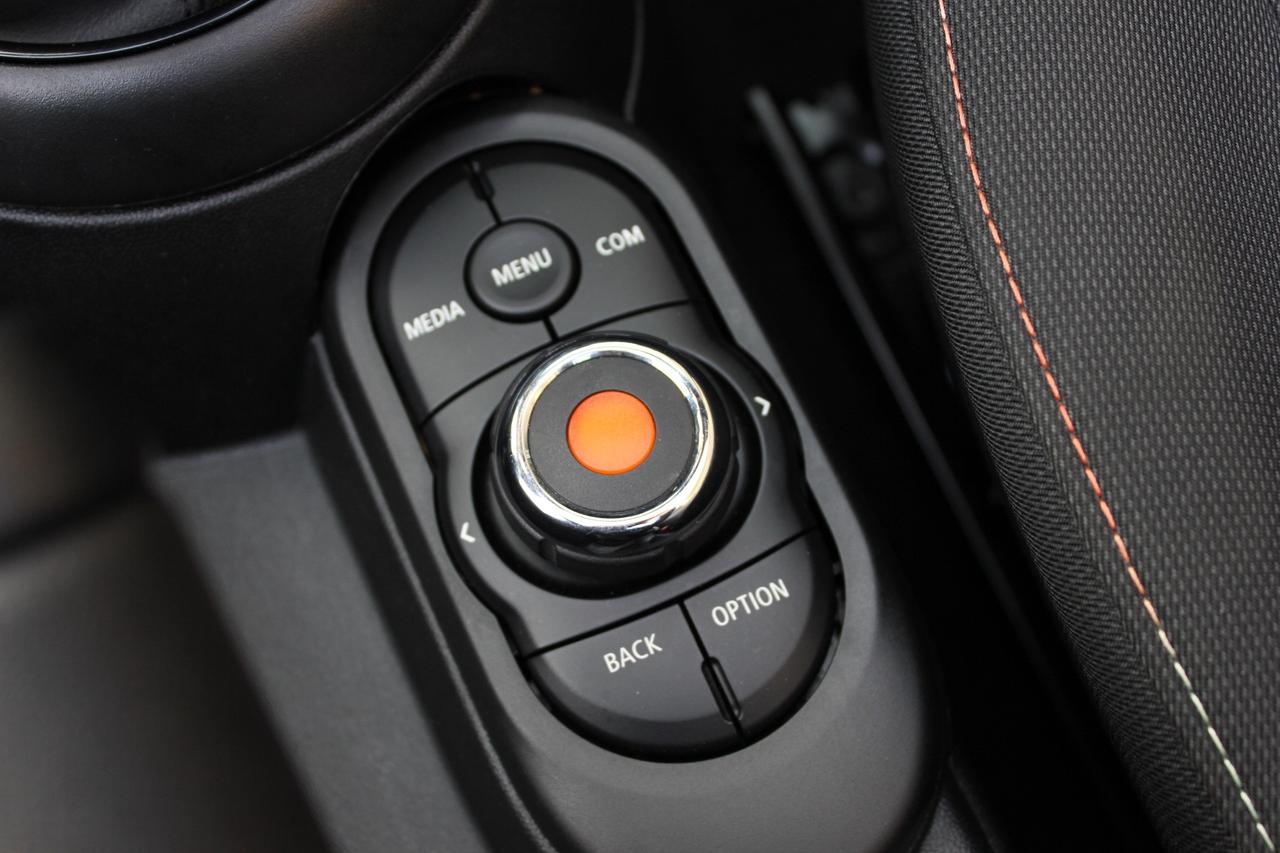 Mini One Cabrio MNI 102CV SEDILI RISCALDATI FULL LED NEOPATENTATI