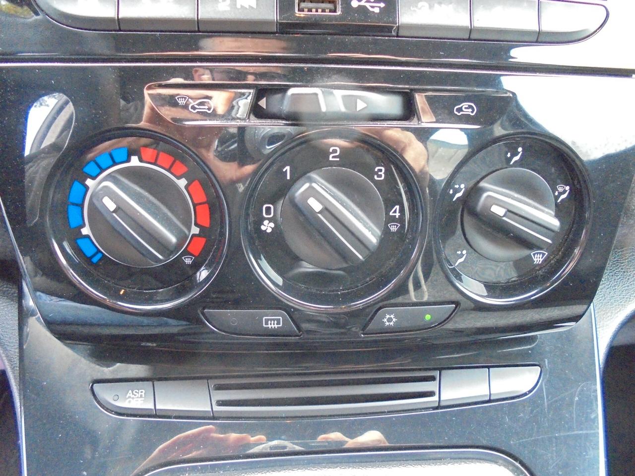 Lancia Ypsilon 1.0 FireFly 5 porte S&S Hybrid Silver