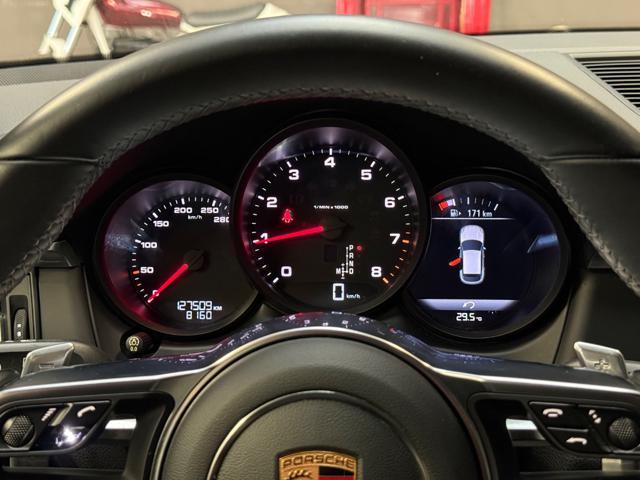 PORSCHE Macan 2.0