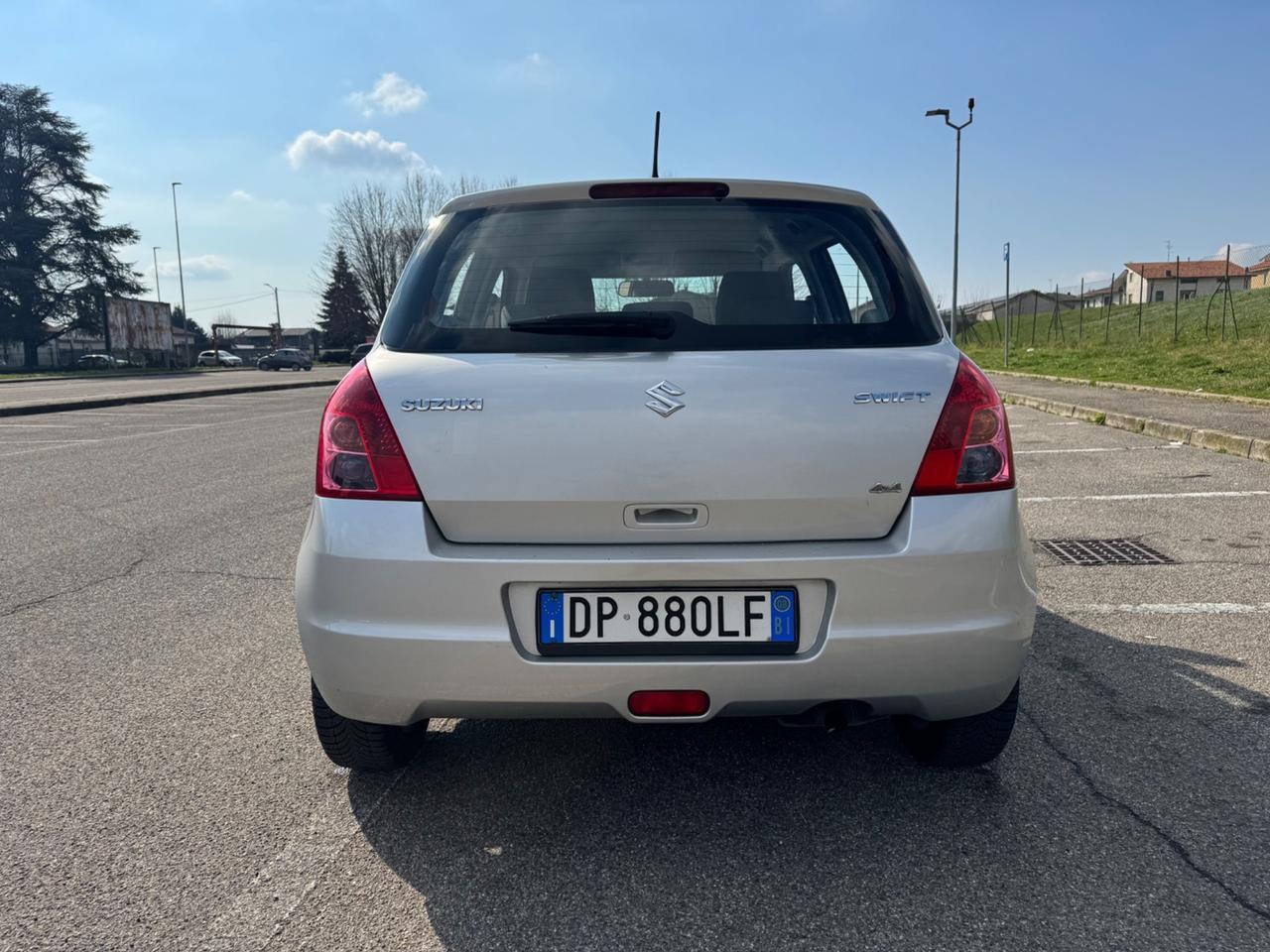 Suzuki Swift 4x4 idonea ai neopatentati