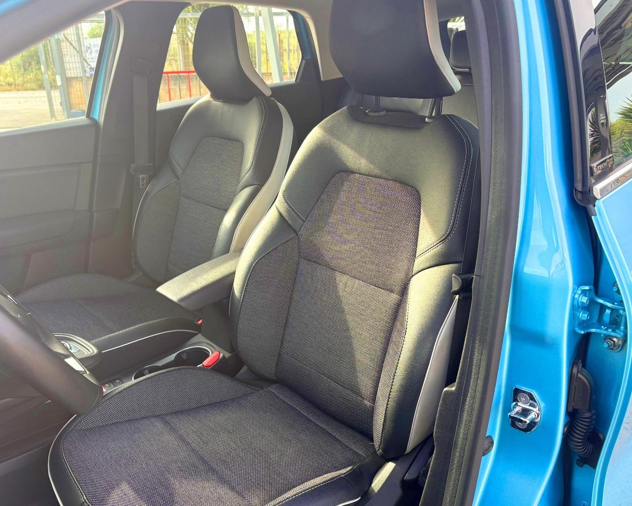 Renault Captur Plug-in Hybrid E-Tech 160 CV Intens