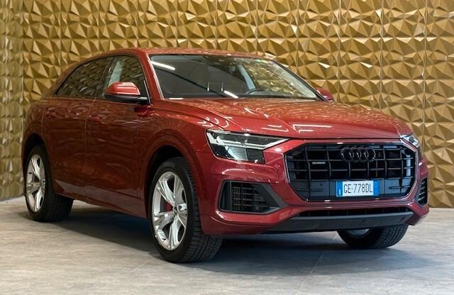 Audi Q8 55 TFSI e quattro tiptronic Sport