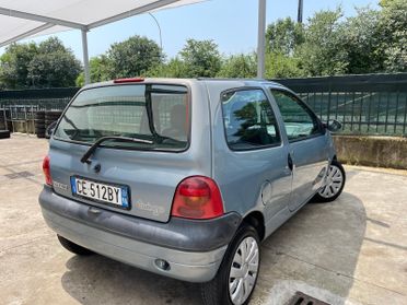 Renault Twingo 1.2i benzina neopatentati