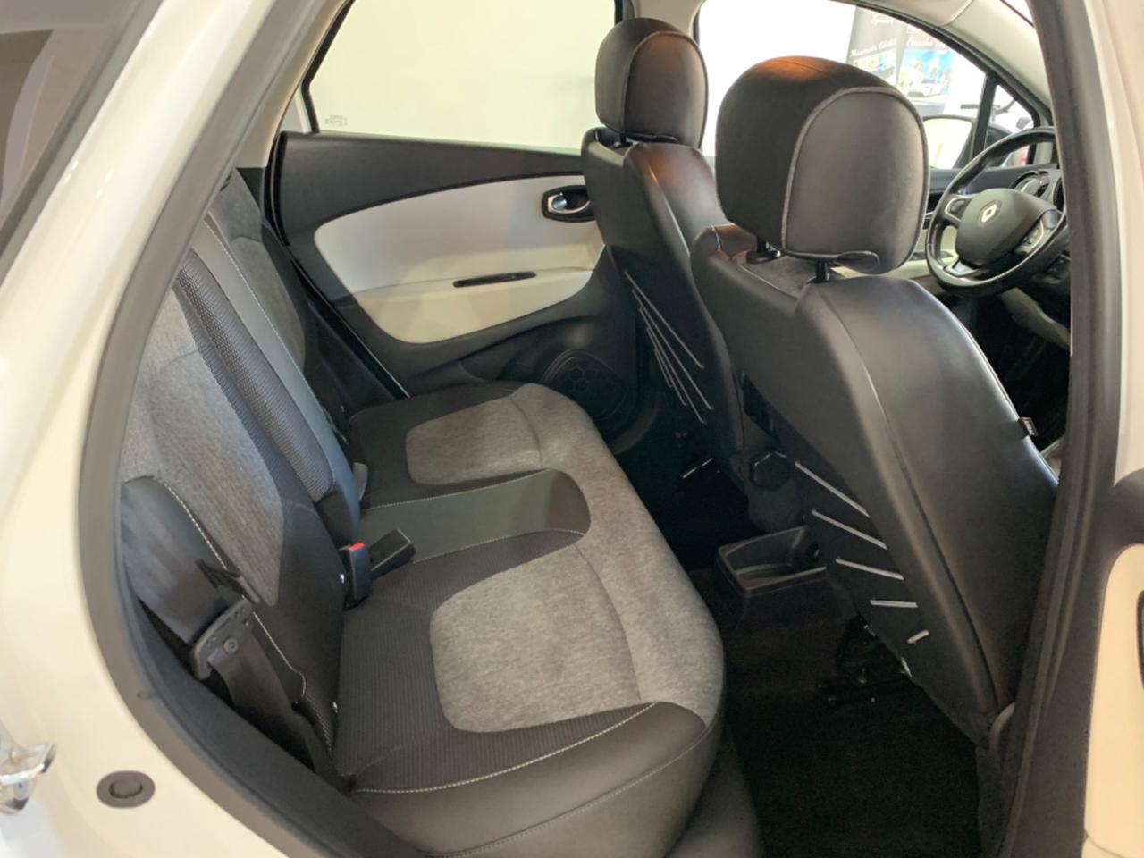 Renault Captur dCi 8V 90 CV EDC Sport Edition