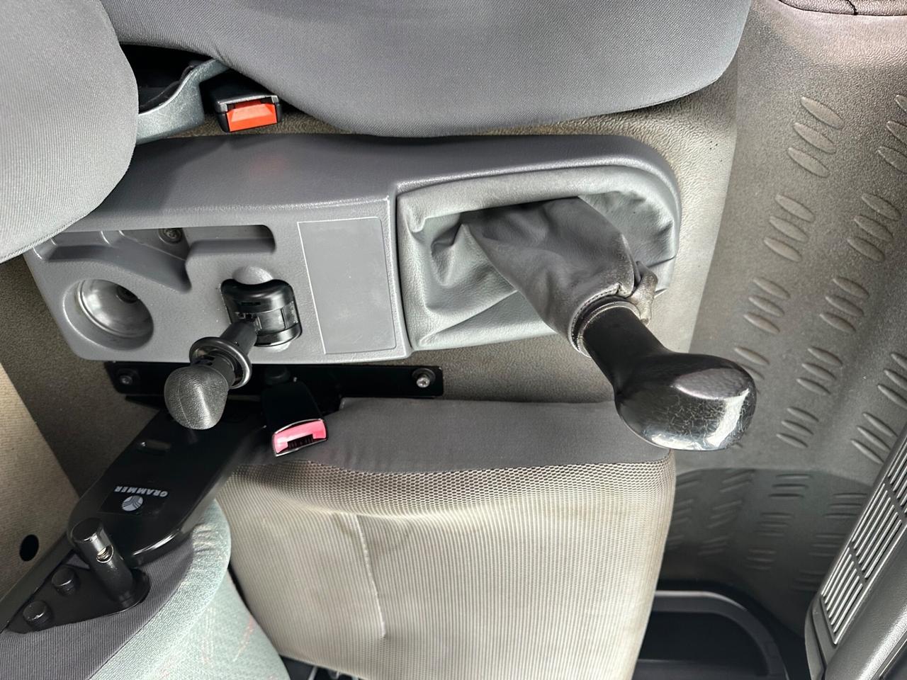 Renault Trucks 2006 ALLS. NEGOZIO pedana elettrica