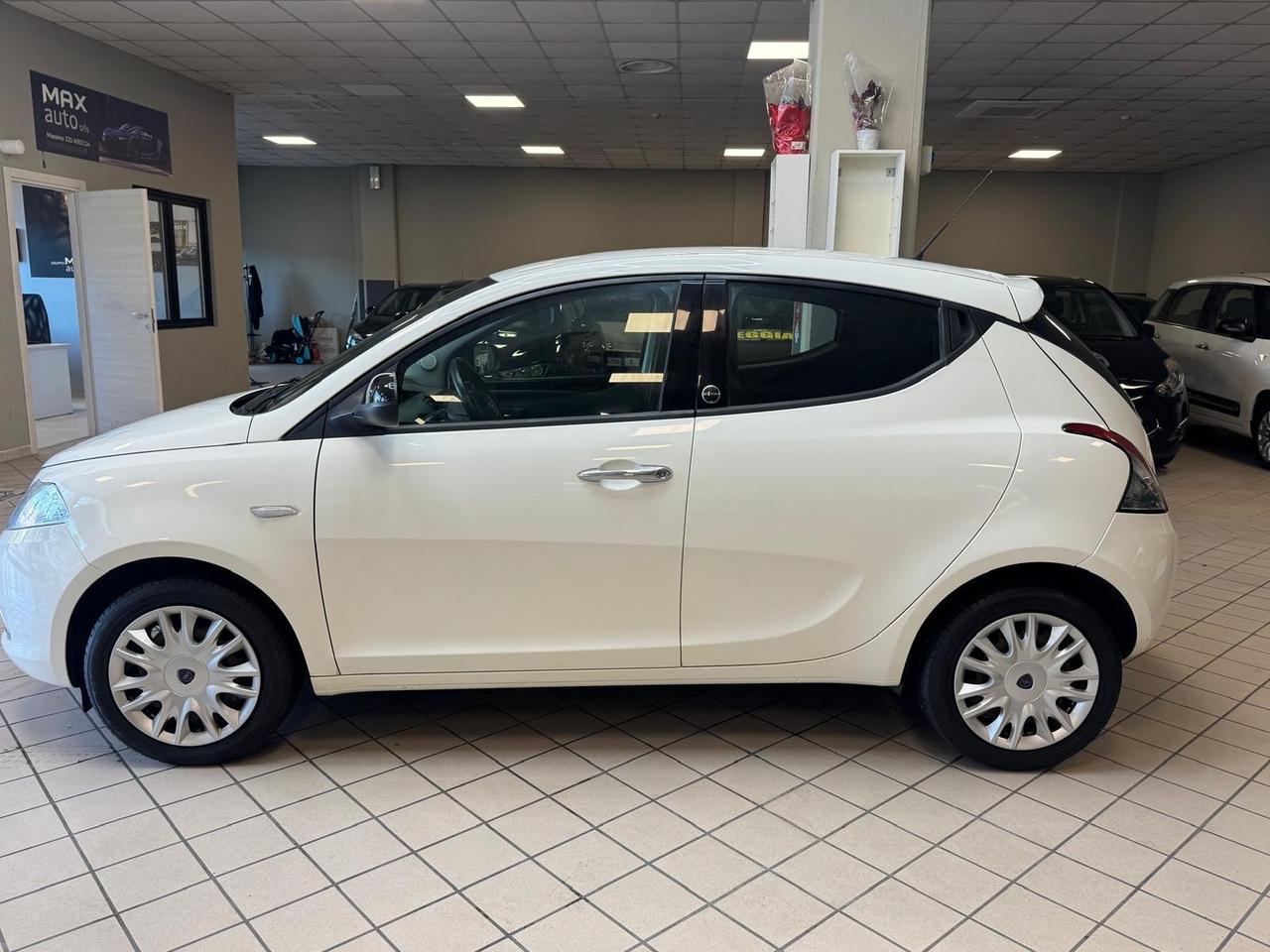Lancia Ypsilon 1.2 69 CV 5 porte GPL Ecochic Gold