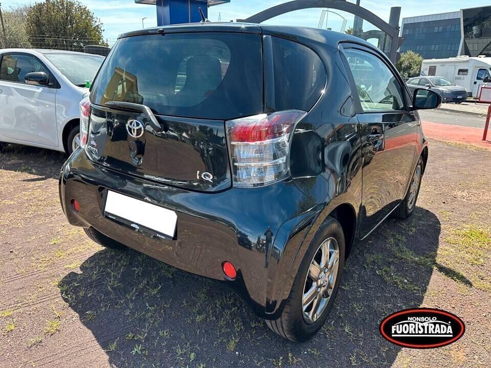 Toyota iQ Toyota iQ 1.4 D-4D