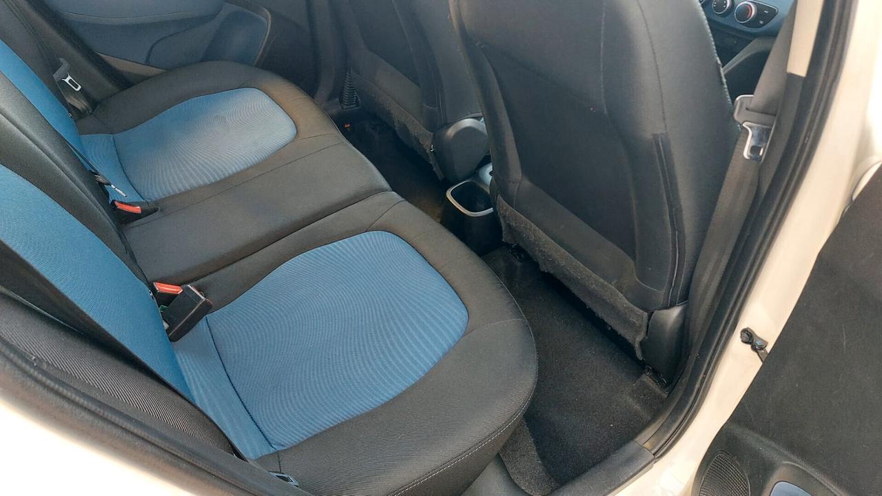 Hyundai i10 1.0 MPI Sound Edition