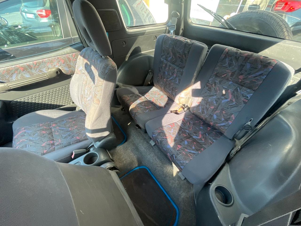 Toyota RAV 4 2.0i 16V cat 3 porte Fun