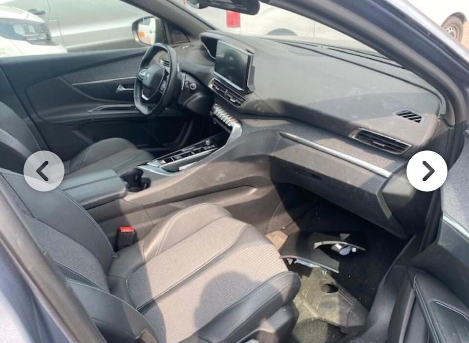 Peugeot 3008 Hybrid4 300 e-EAT8 Allure Pack Aziendale