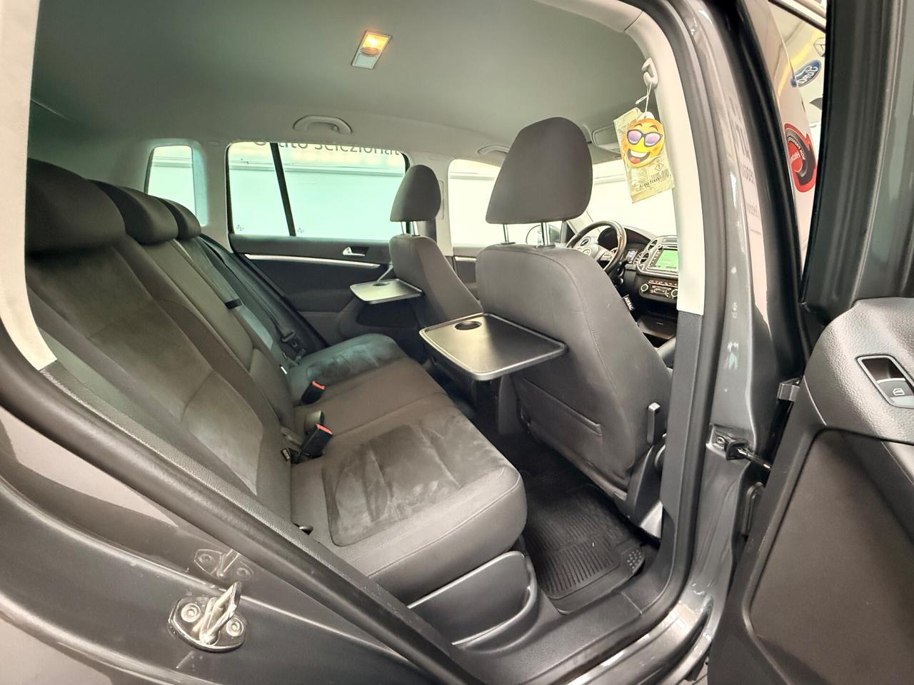 Volkswagen Tiguan 2.0 TDI 140CV 4MOTION DSG Sport & Style EURO 5B NEOPATENTATI