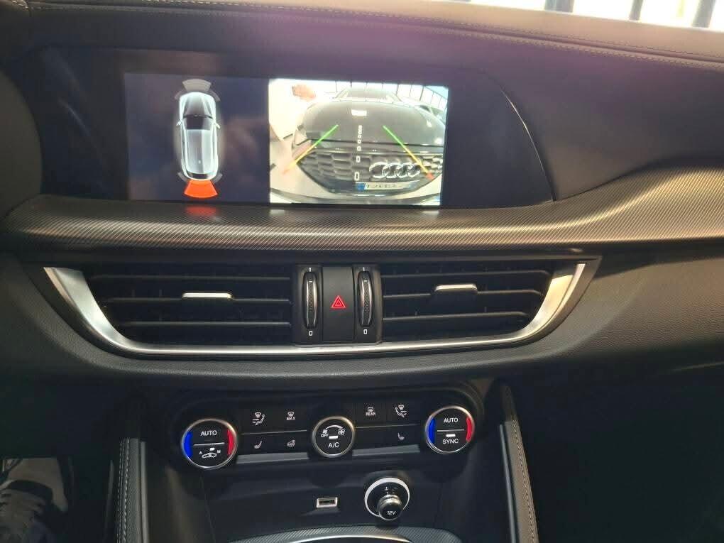 Alfa Romeo Stelvio 160 CV AT8 RWD Veloce