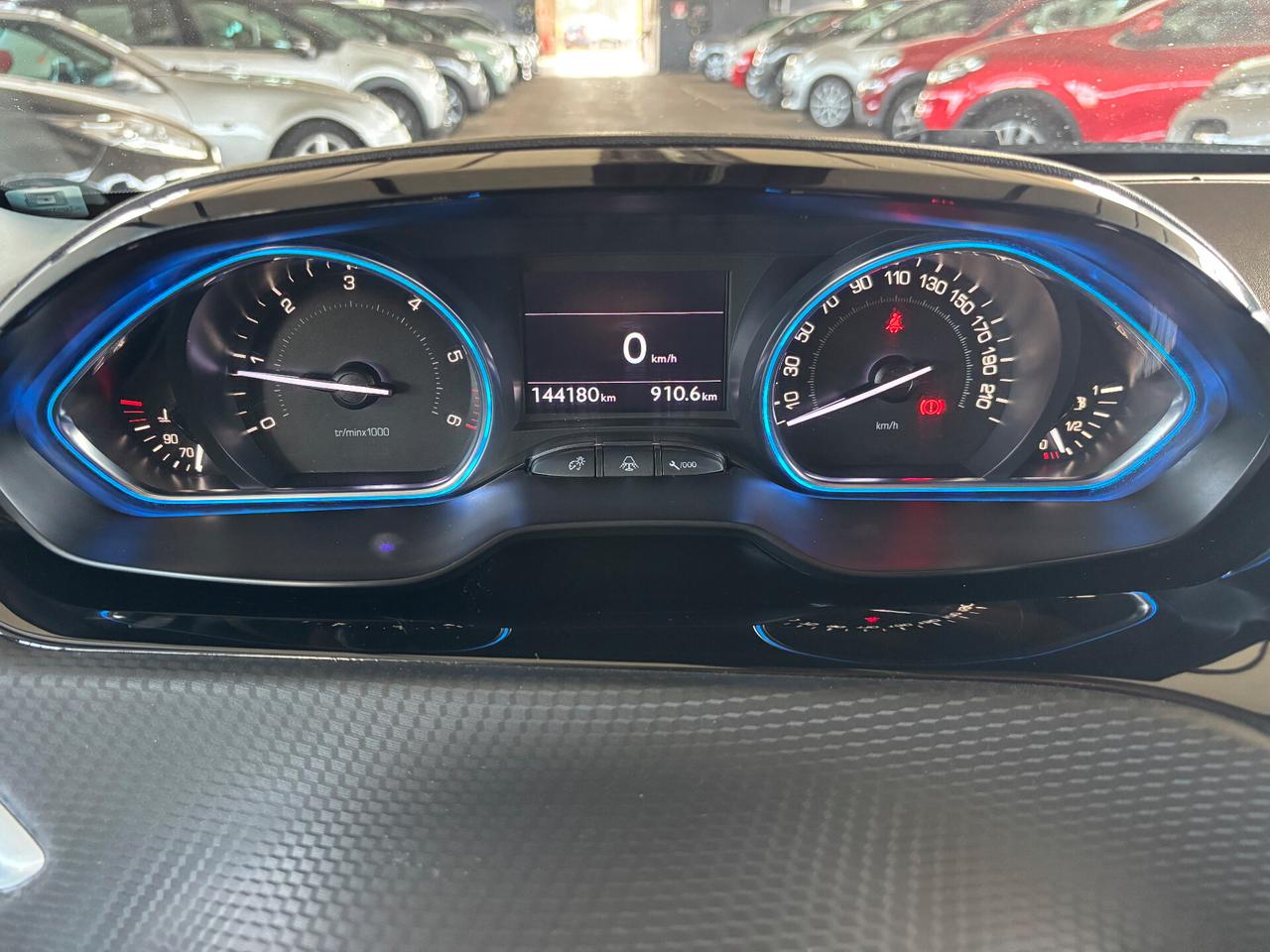 Peugeot 2008 1.6 e-HDi 92 CV Stop&Start Allure