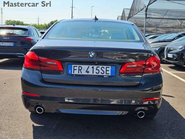 BMW 530 Berlina 530d xdrive Business 249cv auto - FR415SE
