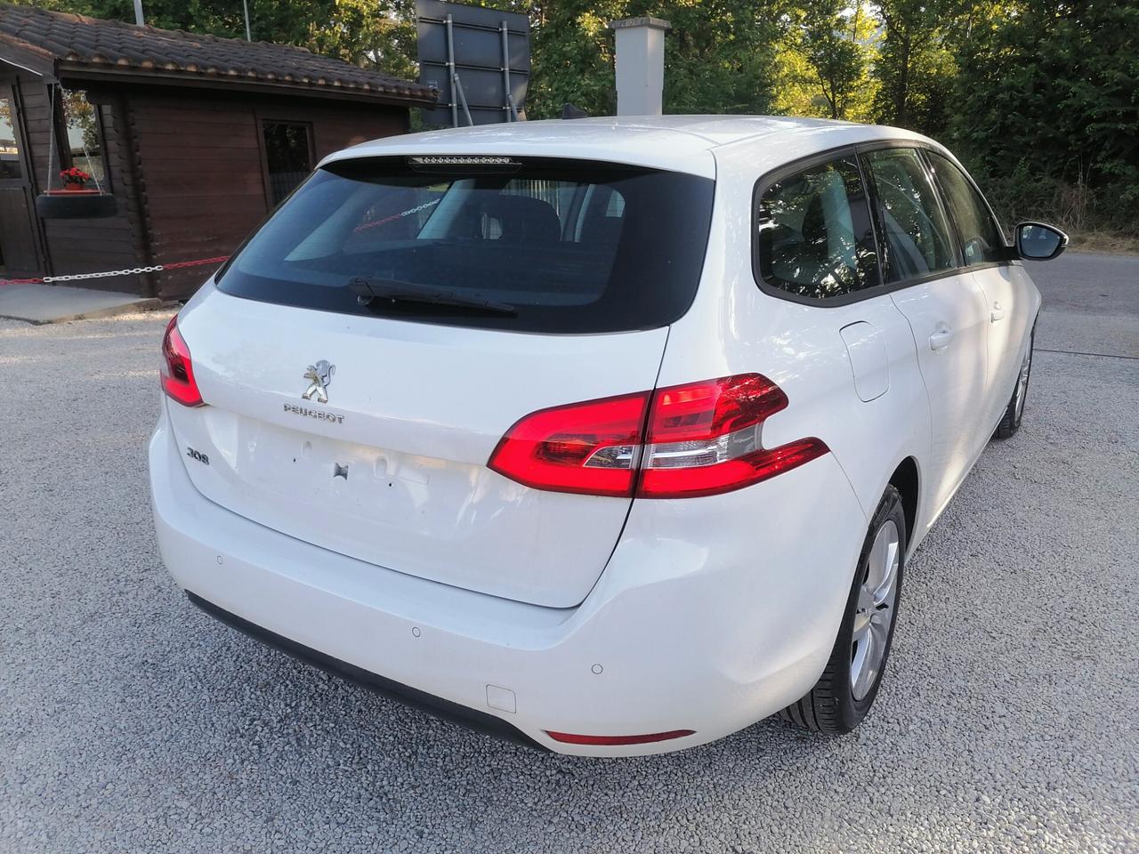 Peugeot 308 BlueHDi 100 S&S SW Active