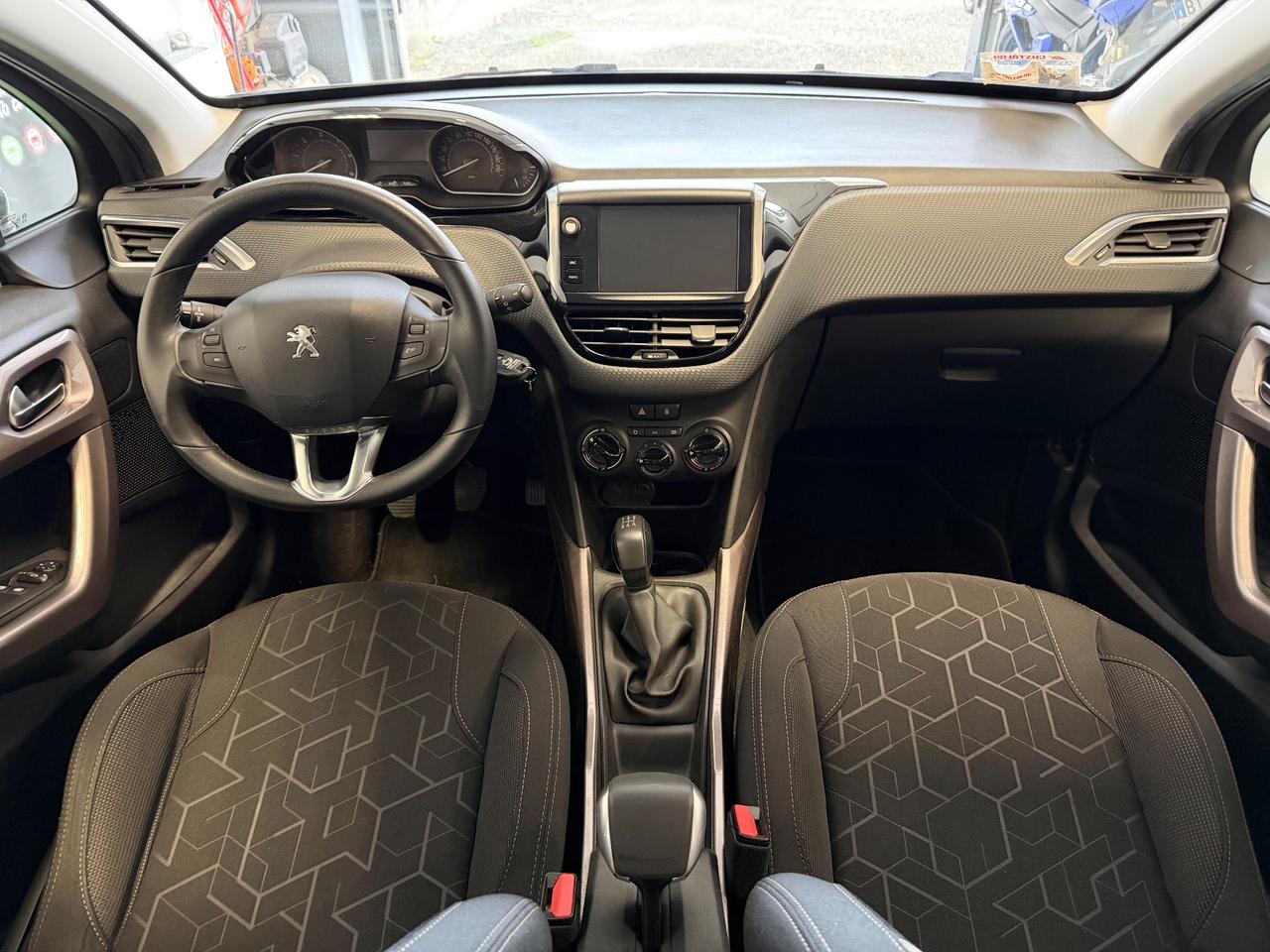 Peugeot 2008 BlueHDi 100 Allure