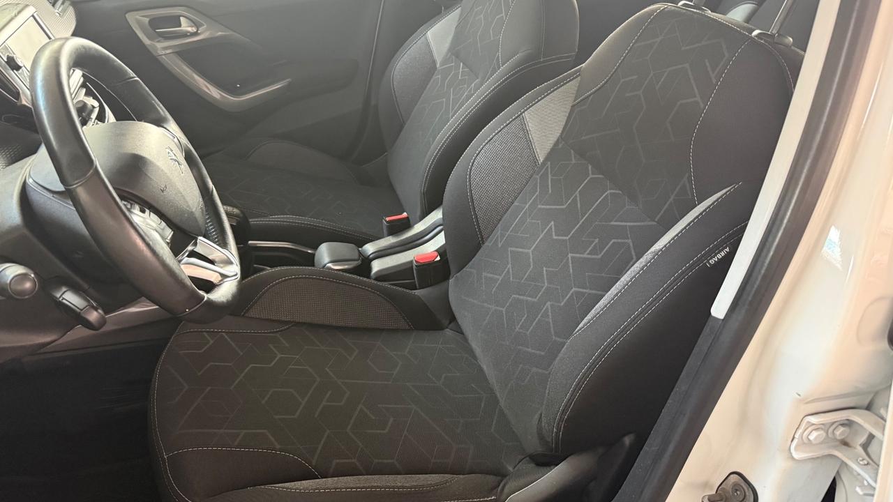 Peugeot 2008 BlueHDi 100 Black Matt