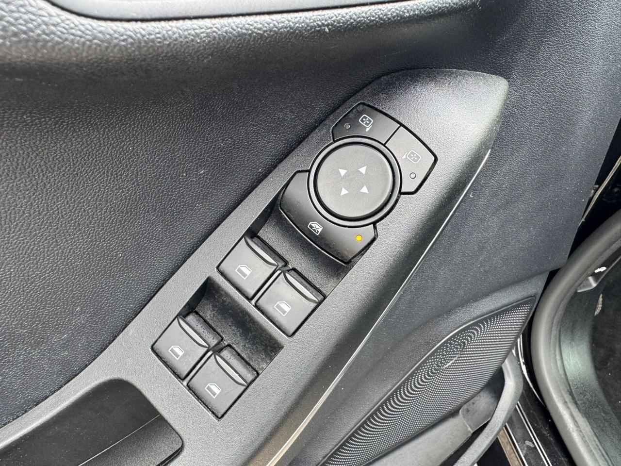 Ford Fiesta 1.1 75CV GPL Titanium NO VINCOLI FINANZIAMENTO - UNIPRO