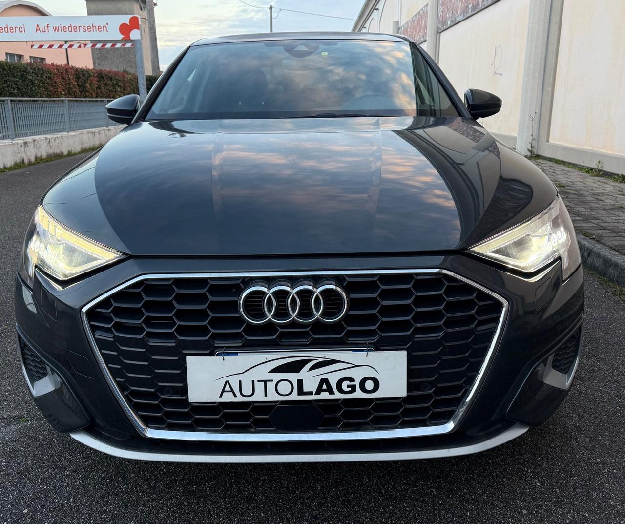 Audi A3 Sedan 35 TDI S tronic Business Advanced