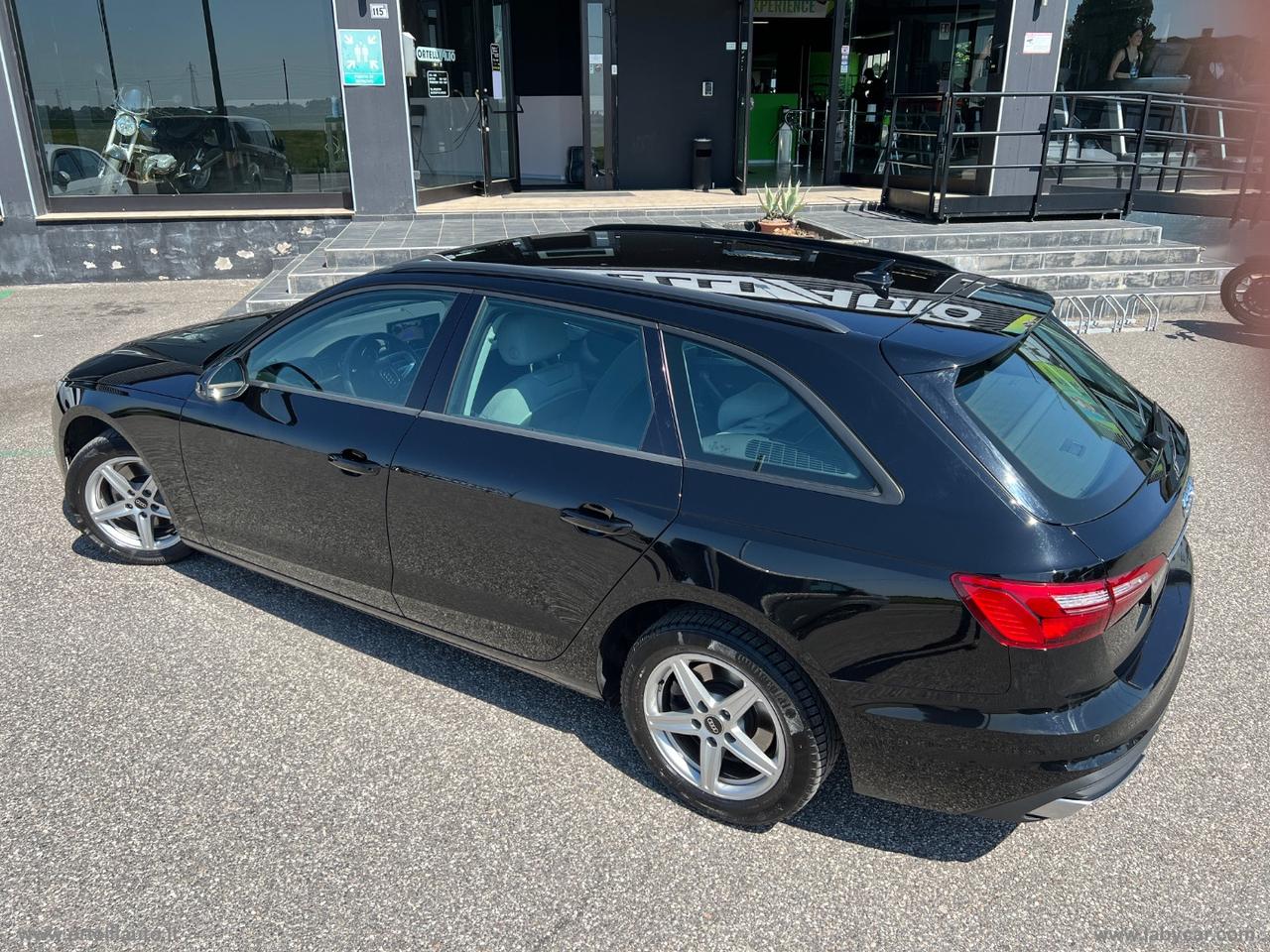 AUDI A4 Avant 35 TDI/163CV MHVE S tronic Business IVA DEDUCIBILE
