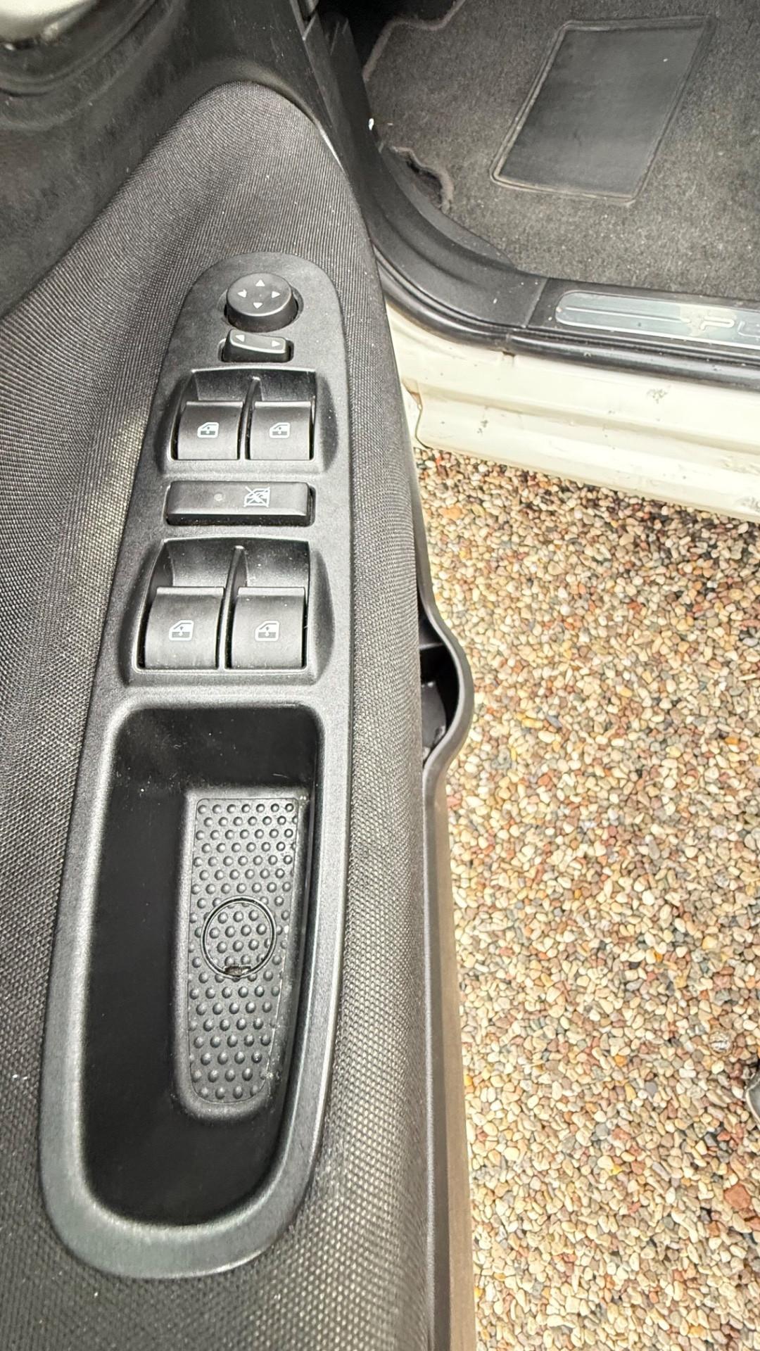 Fiat Punto 1.4 S&S 8V 5 porte Easy