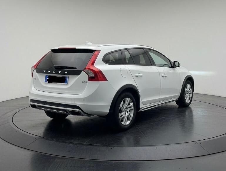 Volvo V60 Cross Country D3 Geartronic Pro MY18