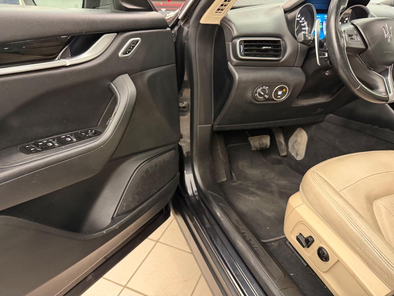 Levante V6 Diesel AWD