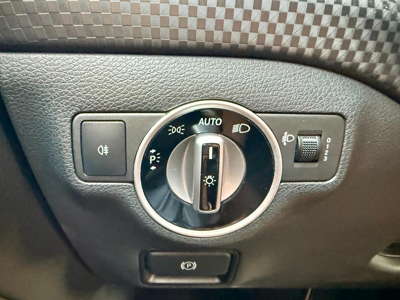 Mercedes-benz A 180 d Automatic Sport 109cv