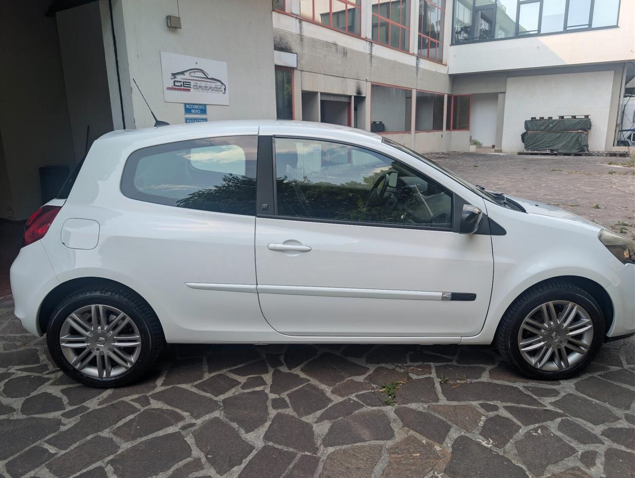 Renault Clio 1.2 16V 3 porte 20th Anniversario
