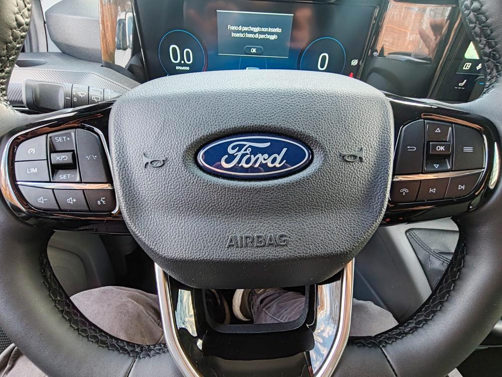 FORD Transit Custom V710 320 2.0 ecoblue 150cv combi M1 Titanium L1H1