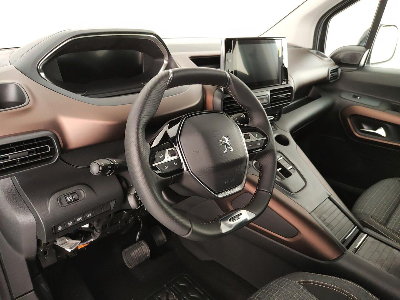 Peugeot Rifter e-Rifter motore elettrico 136 CV 50kWh GT Standard