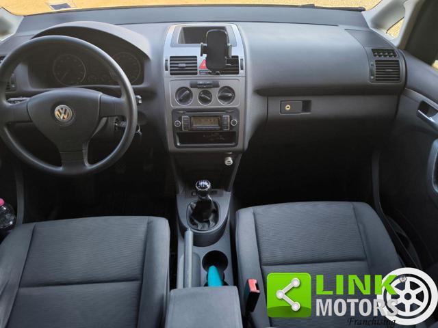 VOLKSWAGEN Touran 1.6 Trendline 7 POSTI