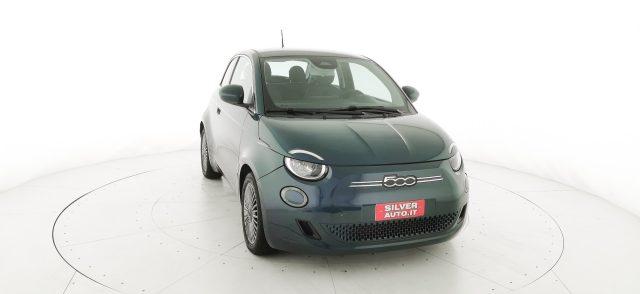 FIAT 500e Berlina 42 kWh La Prima