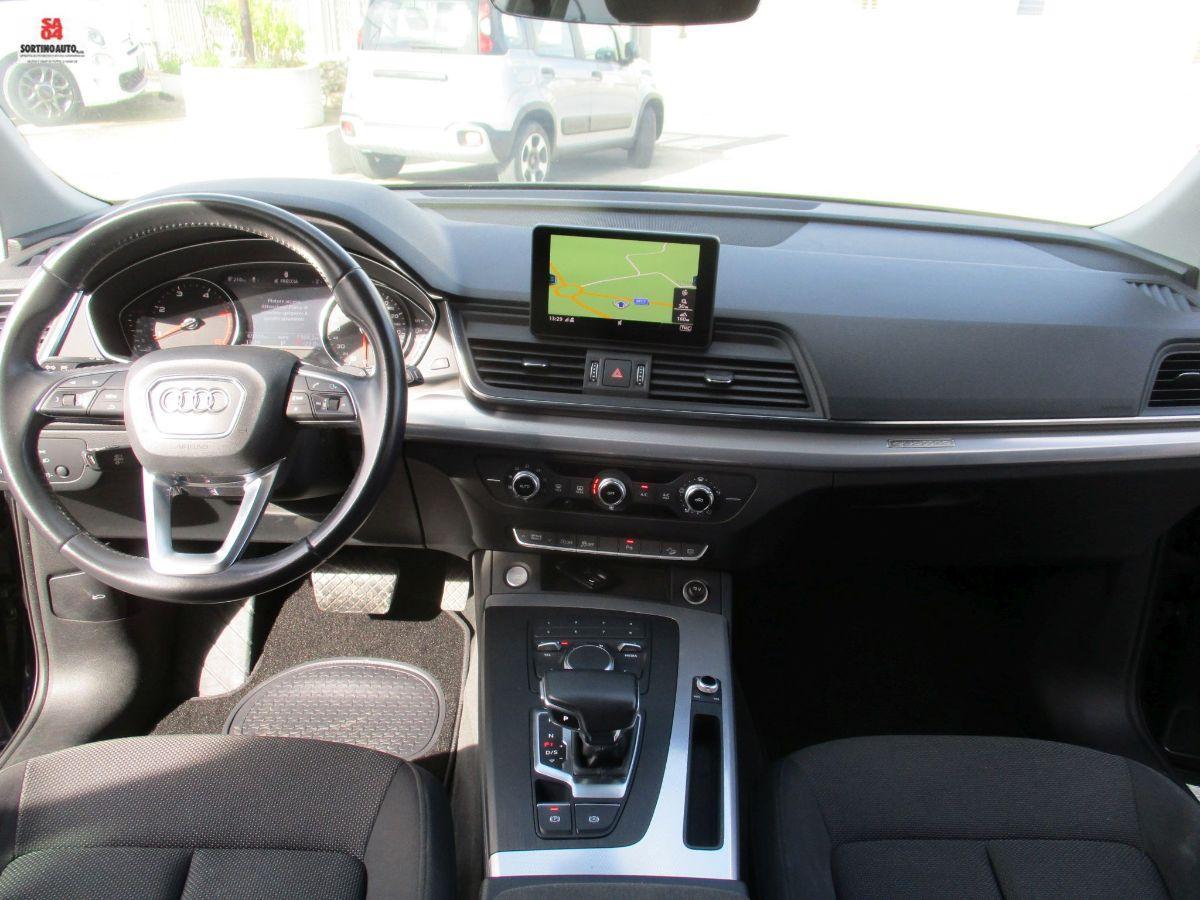 AUDI Q5 40 TDI quattro S tronic Business 2019 KM69000