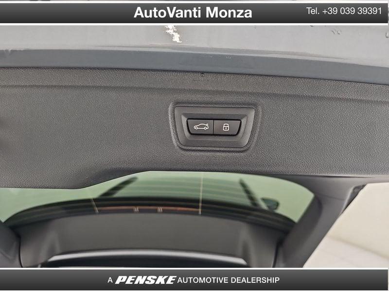BMW Serie 3 318d Touring mhev 48V MSport auto con gancio traino