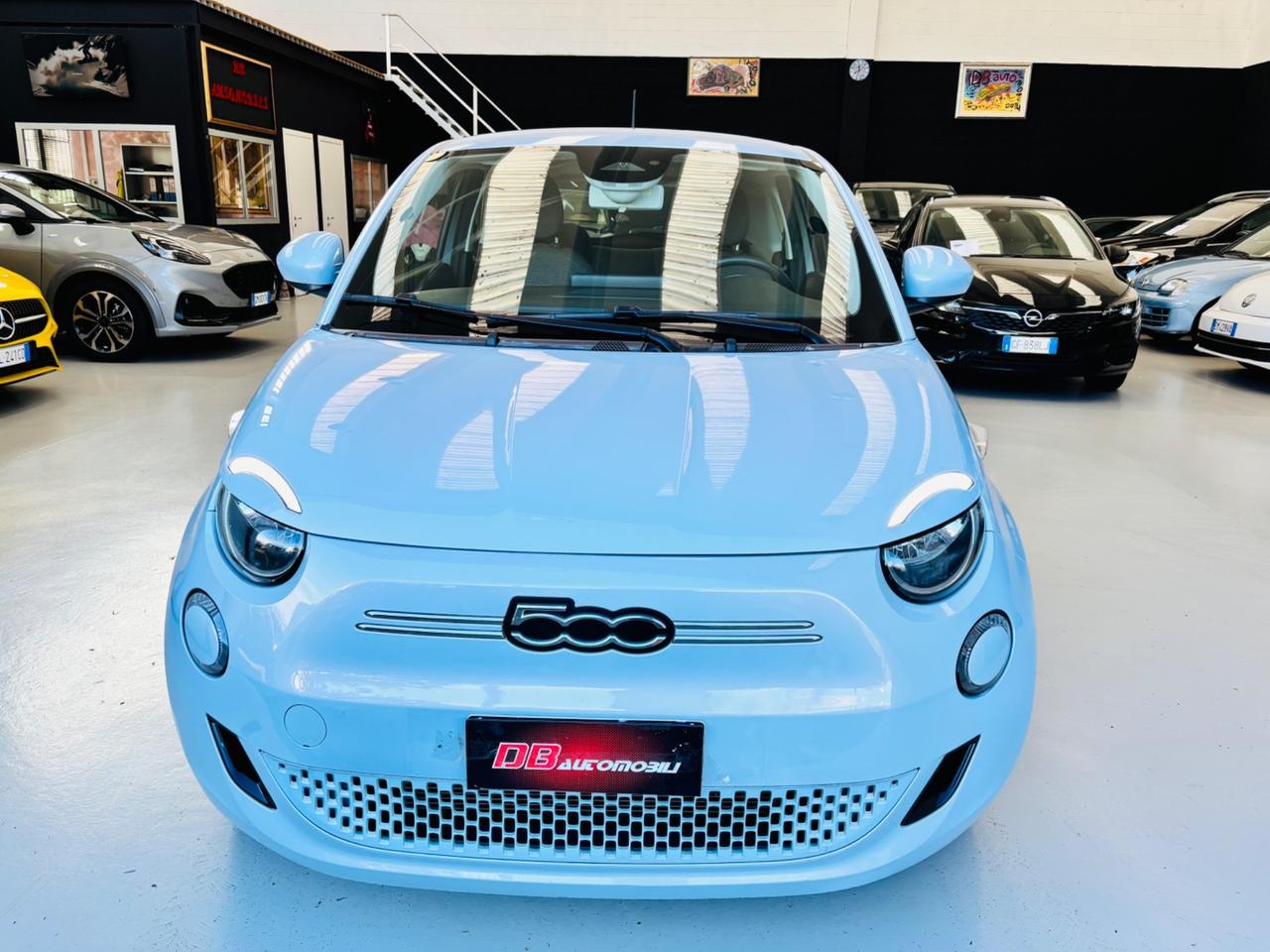 Fiat 500 500e Berlina 42 kWh La Prima