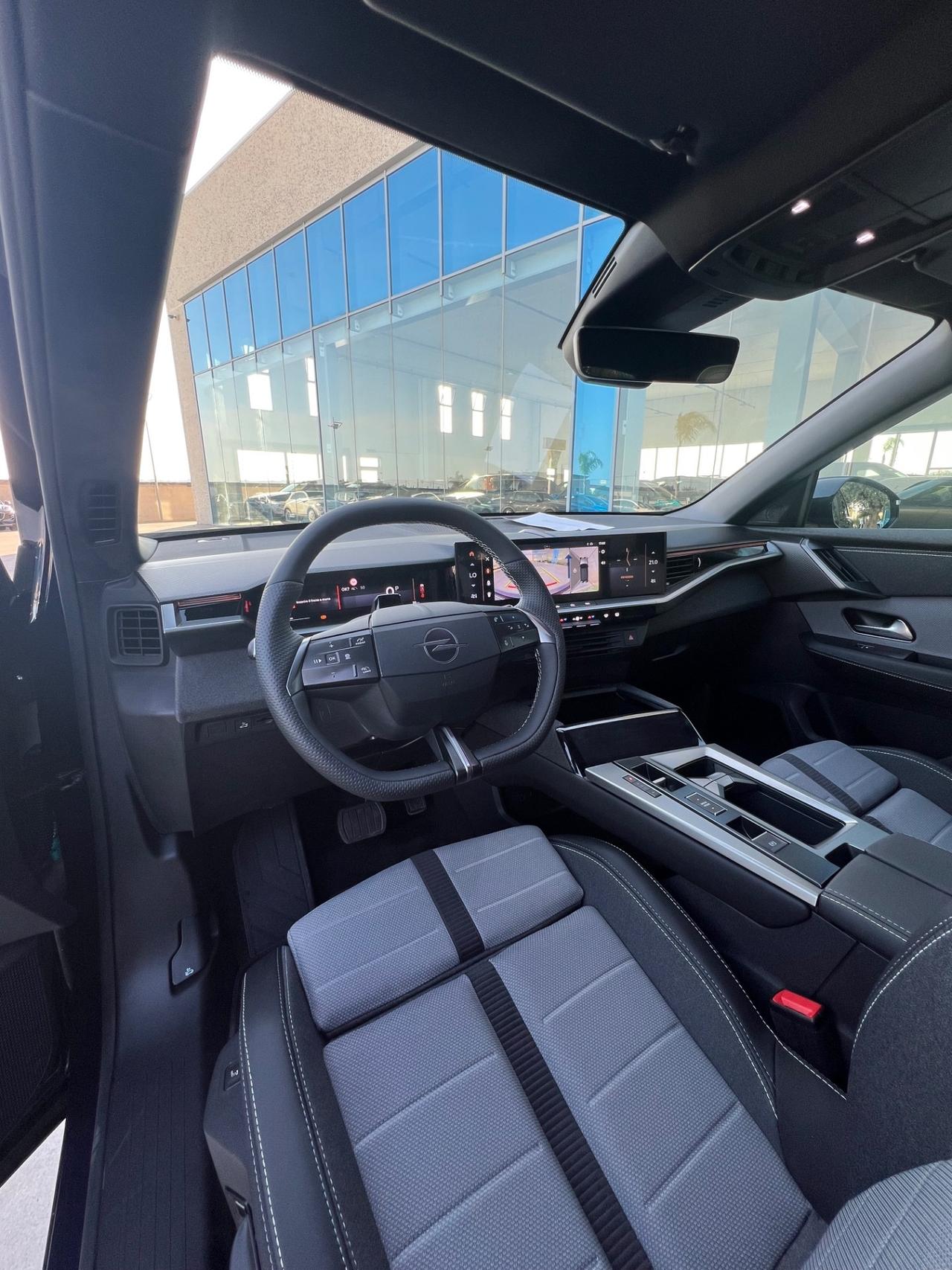 Opel Grandland 1.2 145CV hybrid GS e-dcs6 - possibilità noleggio no scoring