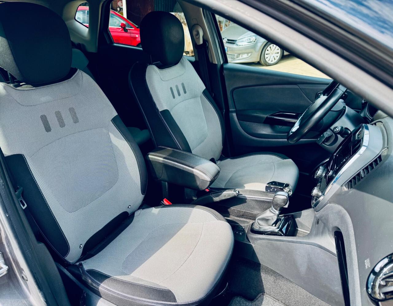 Renault Captur TCe 120 CV Automatica ok Neopatentati