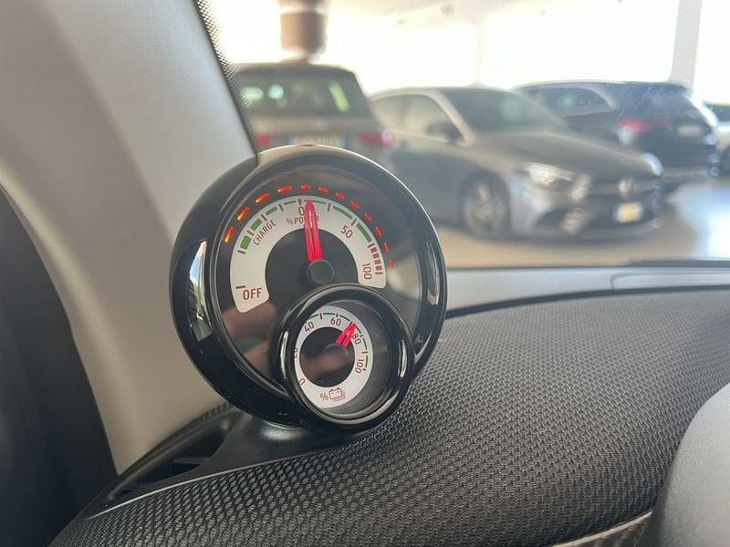 smart fortwo fortwo EQ British Green (22kW)