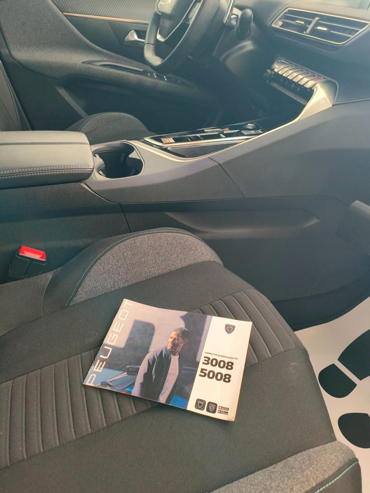 Peugeot 3008 BlueHDi 130 S&S EAT8 Active Pack