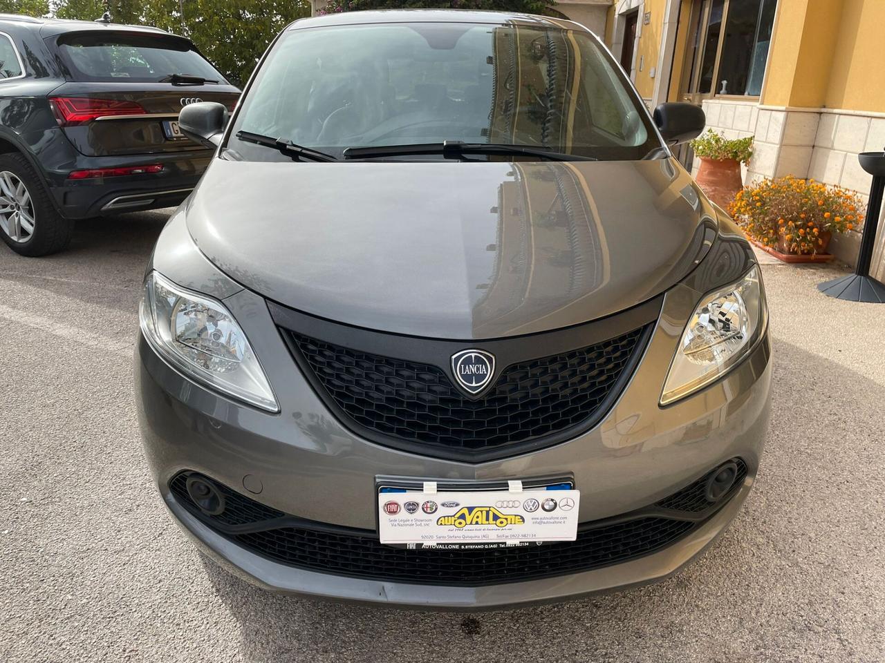 Lancia New Ypsilon 1.0 Hybrid Silver