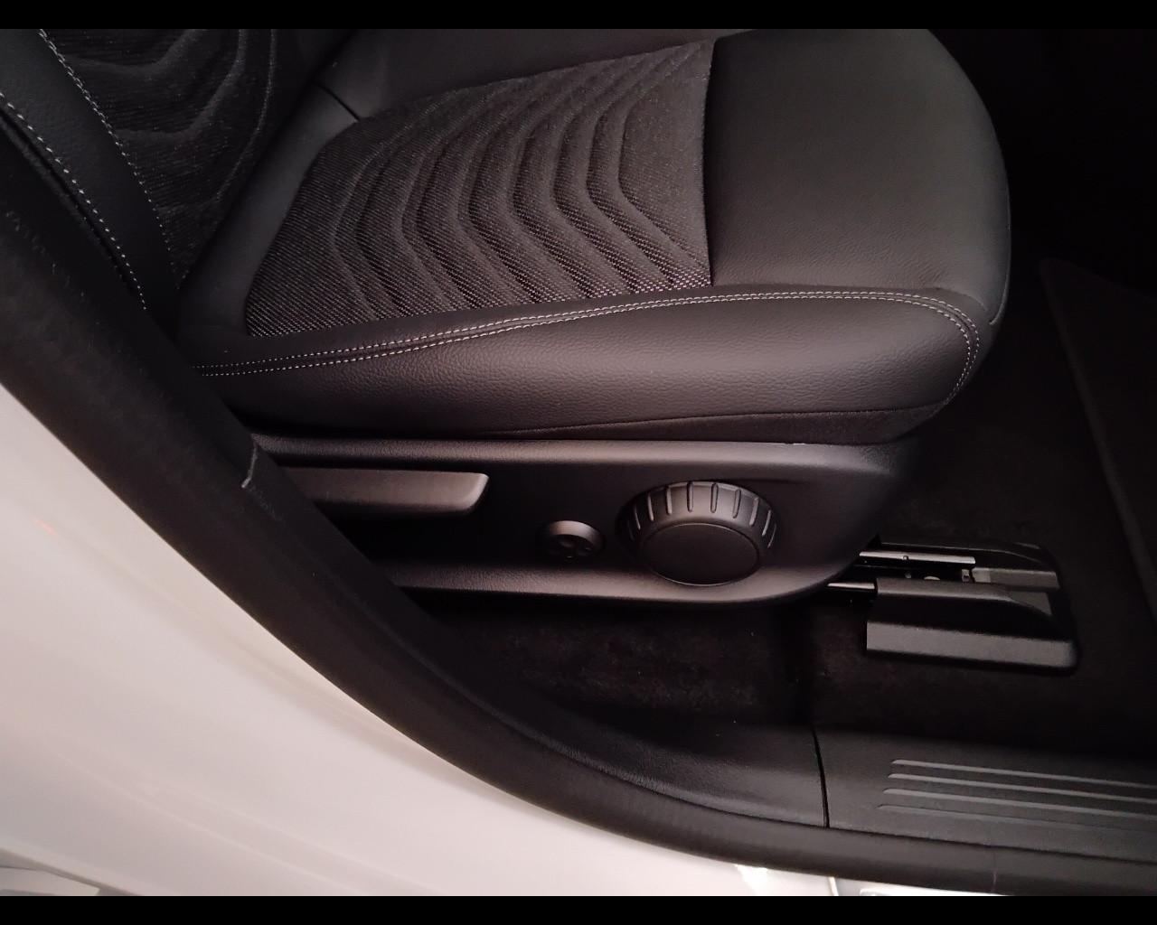 Mercedes-Benz EQA - H243 2024 - EQA 300 AMG Line Advanced Plus 4matic