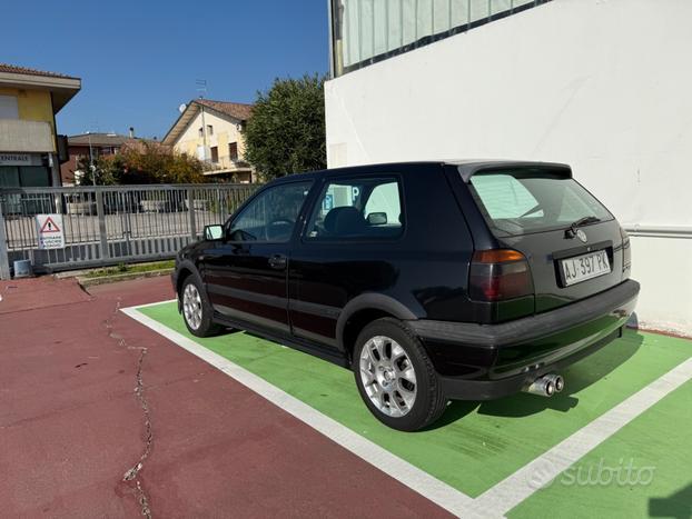 Volkswagen Golf GTI Golf 1.6 cat 3 porte GTI