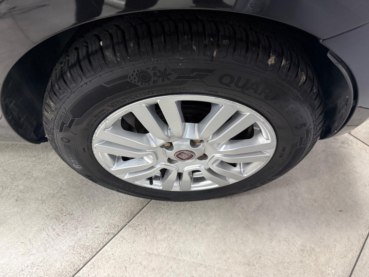 Fiat Punto 1.2 8V 5 porte Lounge 69CV Ok Neopatentati