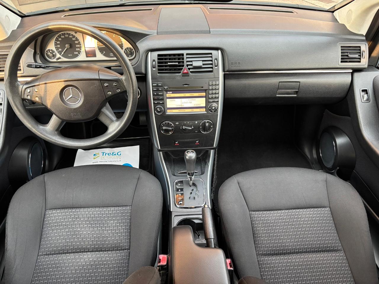 Mercedes-benz B 180