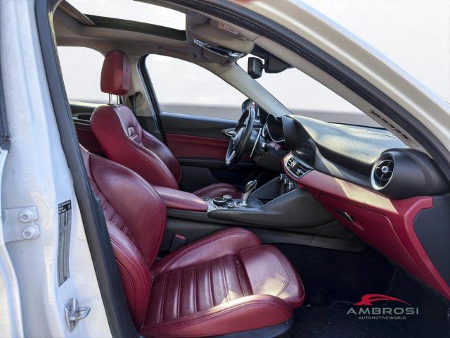 ALFA ROMEO Giulia 2.2 t Veloce Q4 210cv auto - PER OPERATORI DEL SET