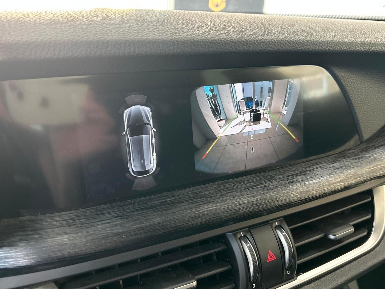 Alfa Romeo Stelvio 2.2 Turbodiesel 160 CV AT8 RWD Business